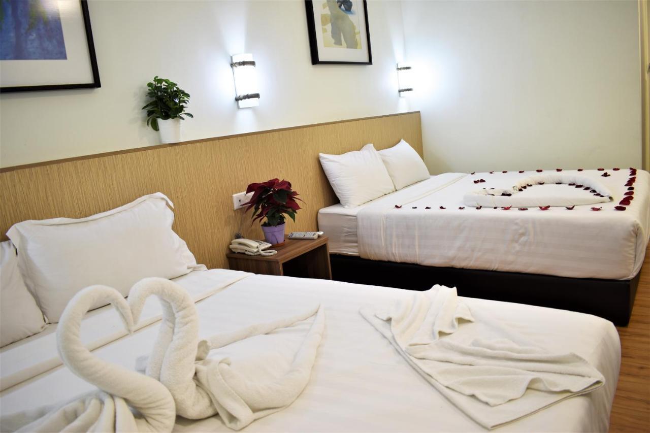 Hotel Eco Hotel At Bb 3*